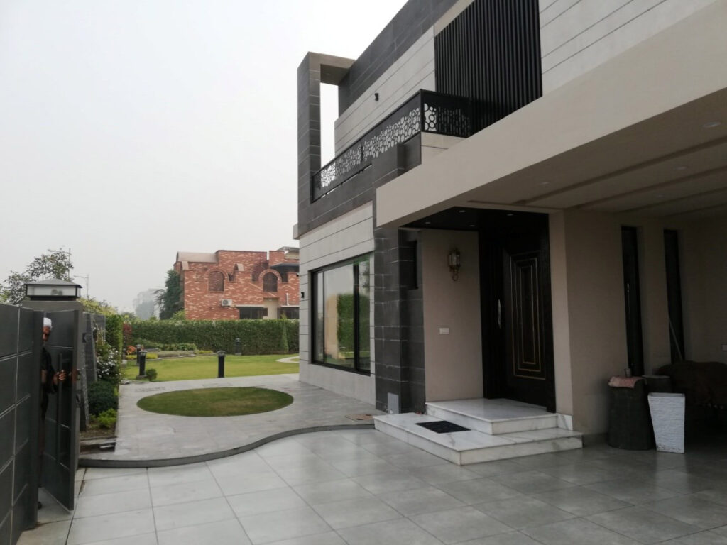 2 Kanal DHA Lahore, Phase 3,GG-Block, Pakistan1